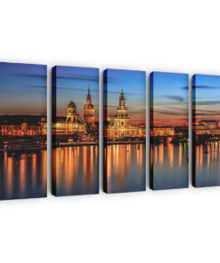 kathedrale sanctissimae trinitatis at night 2