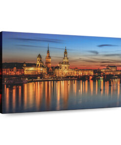 kathedrale sanctissimae trinitatis at night 4